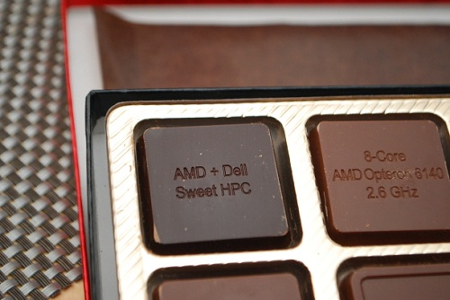 شركة AMD تسخر من أنتل بشكل مضحك