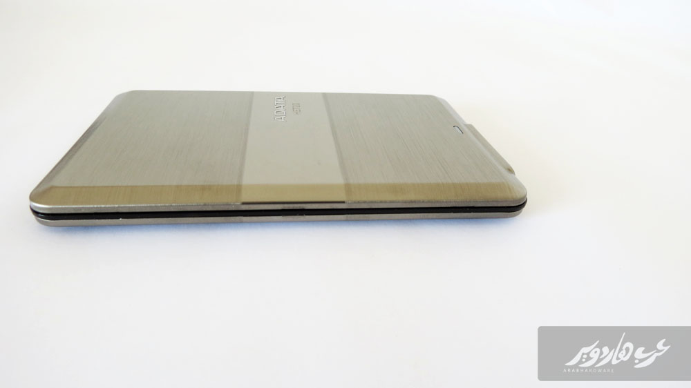 ADATA HE720 side