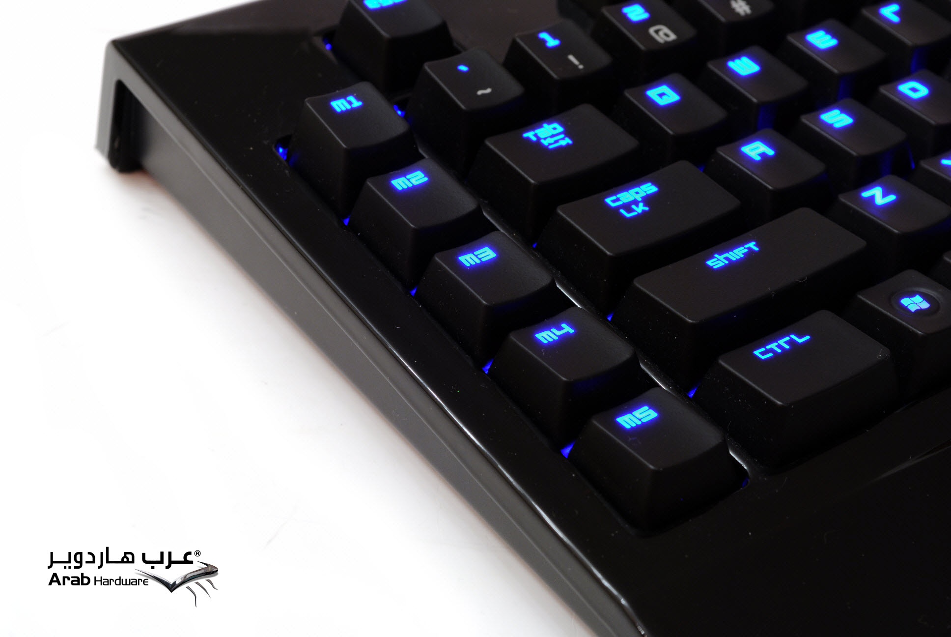Razer Black Widow Ultimate Mechanical Keyboard Review- Arabhardware.net