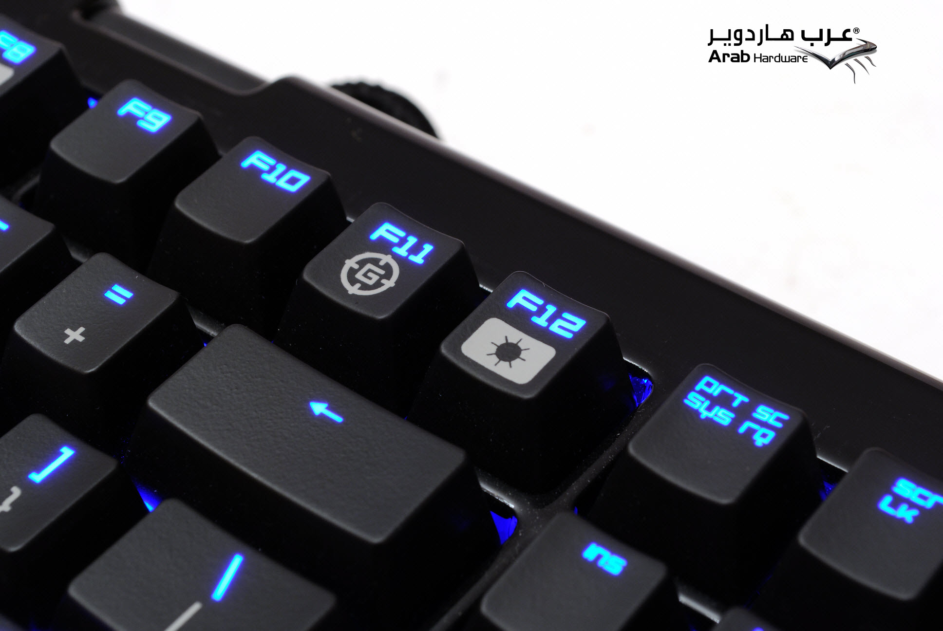 Razer Black Widow Ultimate Mechanical Keyboard Review- Arabhardware.net