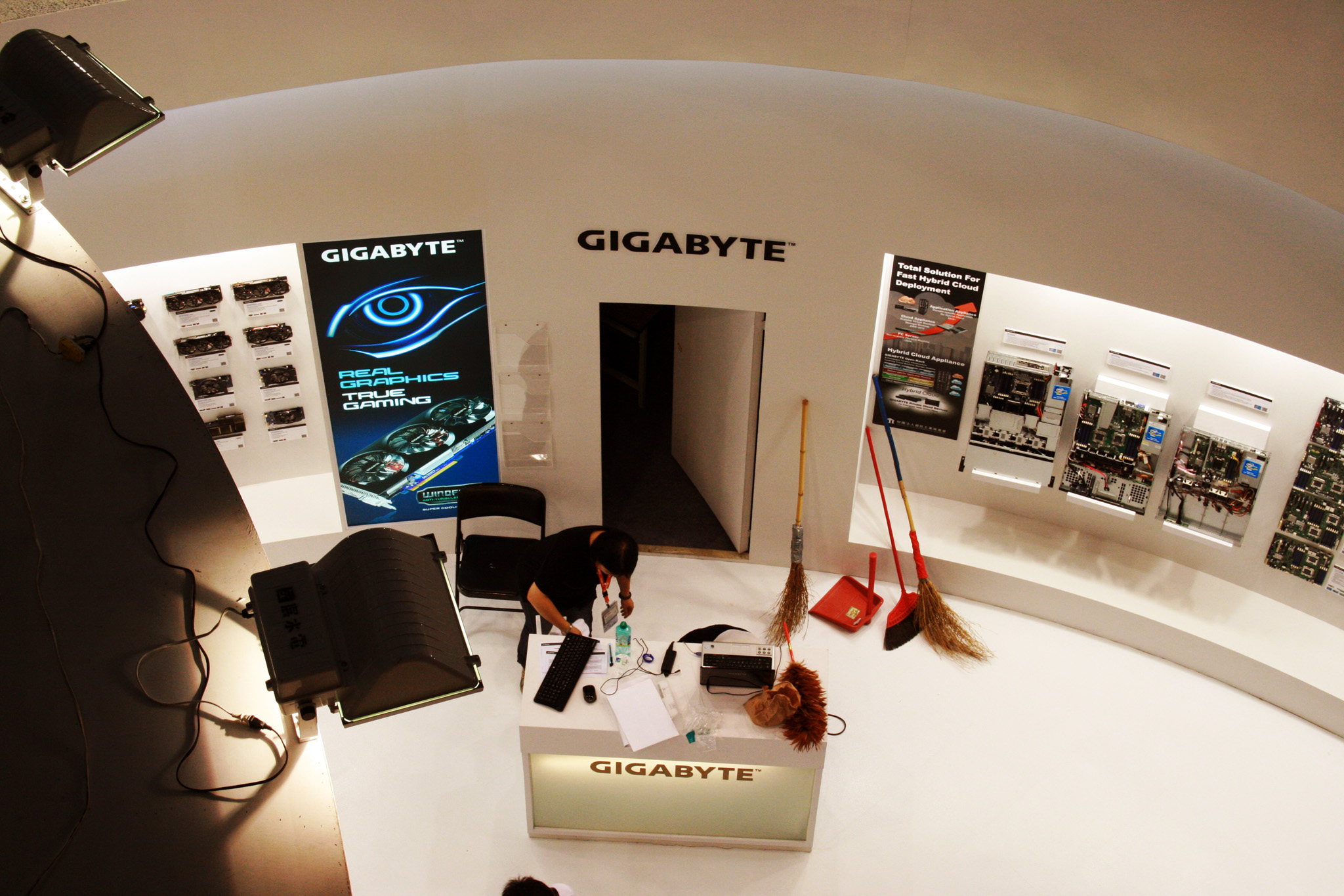 gigabyte computex 2012