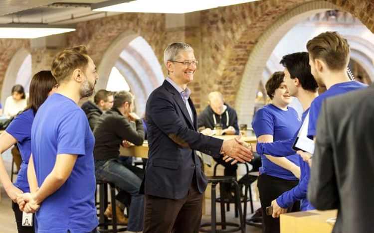 apple-tim-cook-4_3214368b
