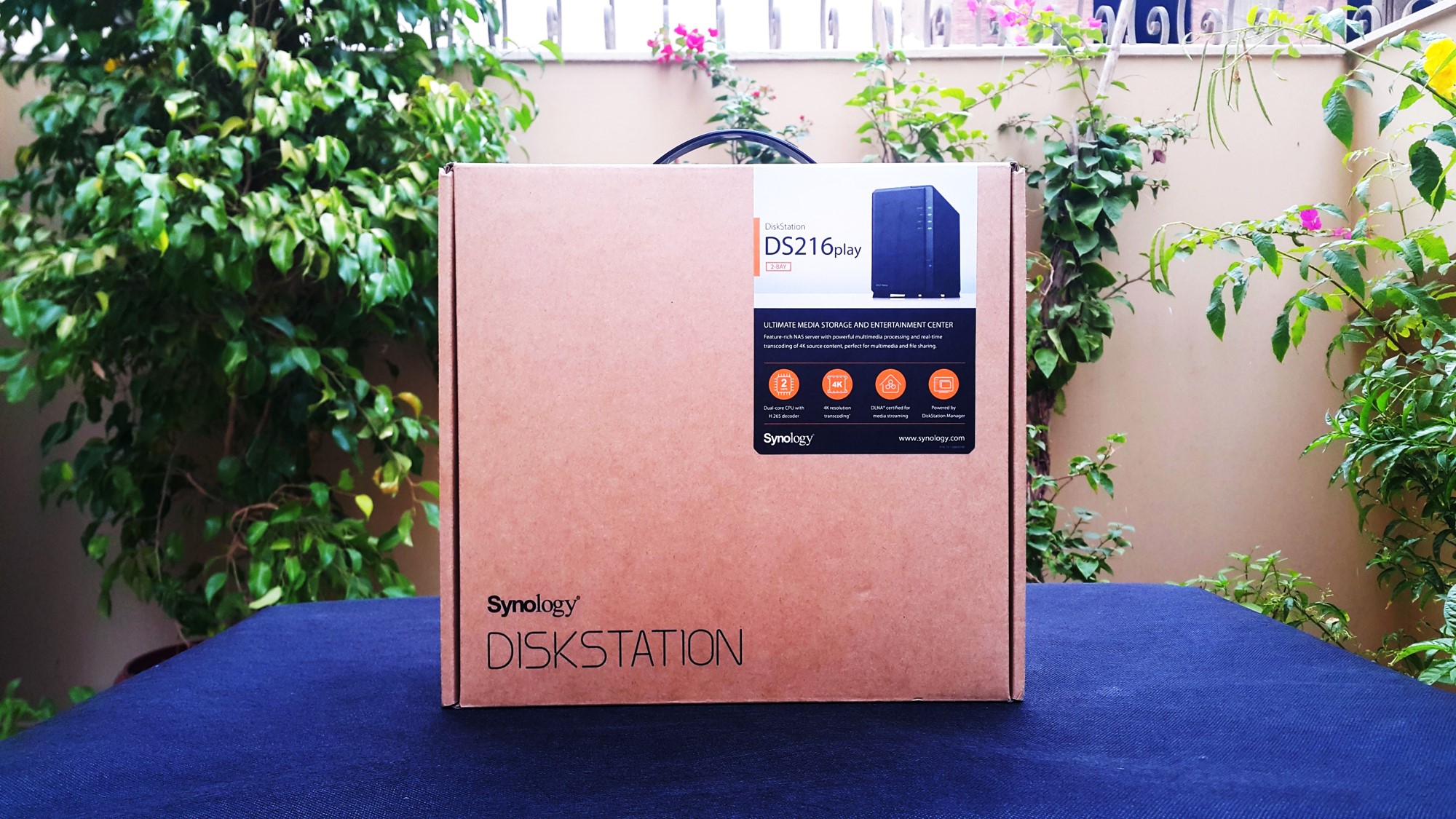 Synology Diskstation DS216Play Box Front