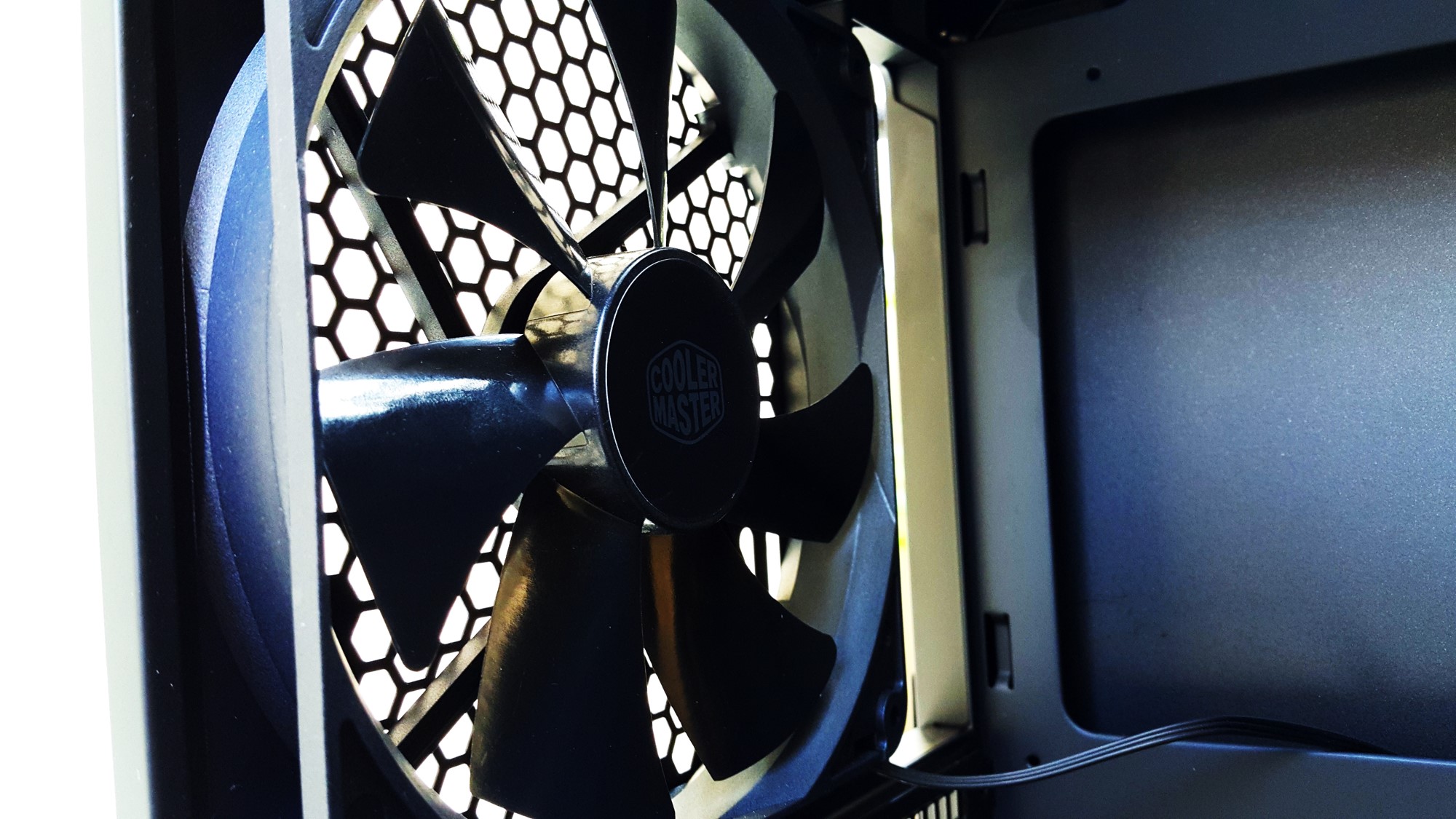 Cooler Master MasterCase 5 Pro Rear Fan From inside