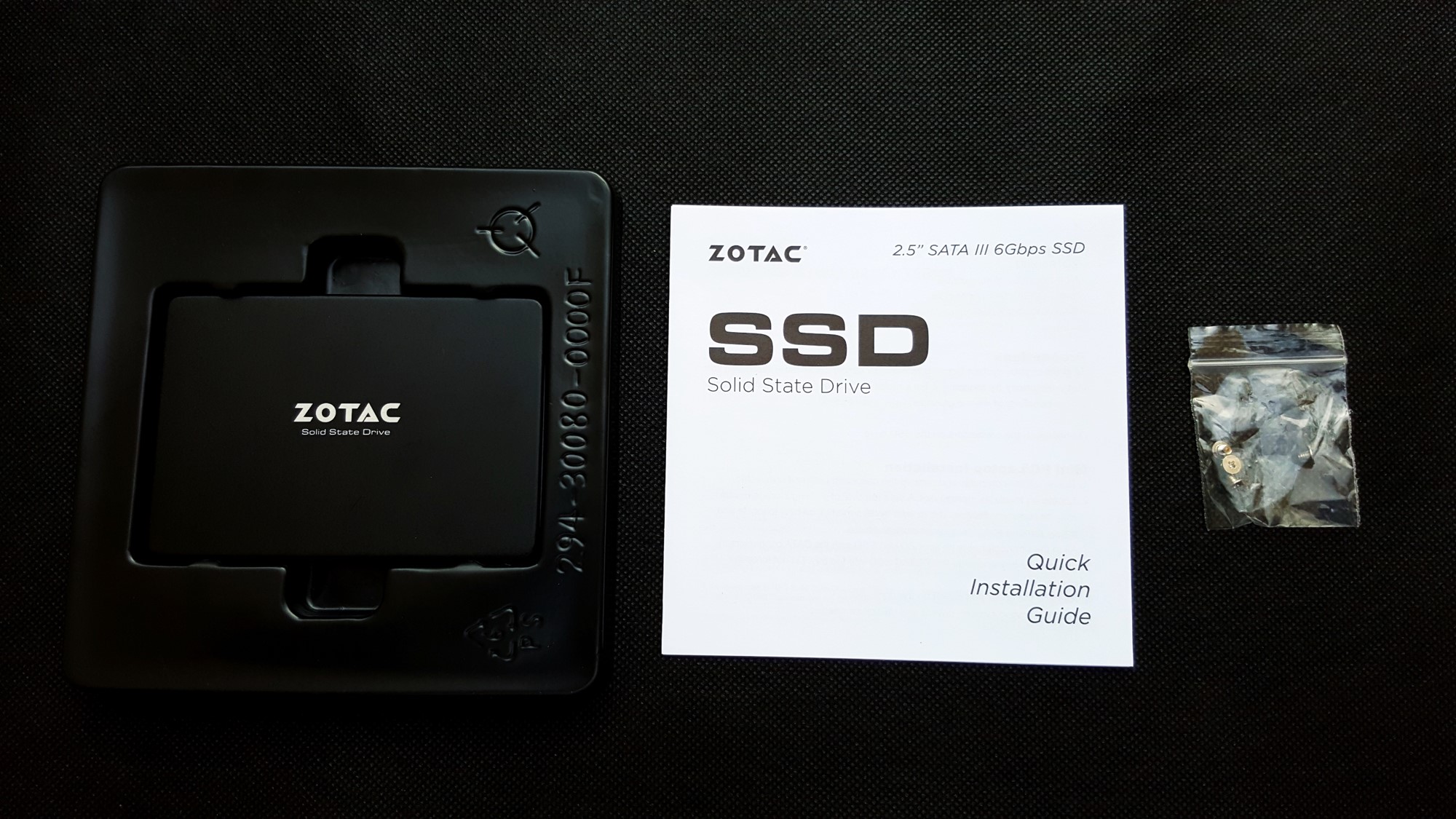 4- Zotac 240 GB Premium Edition Box Inside