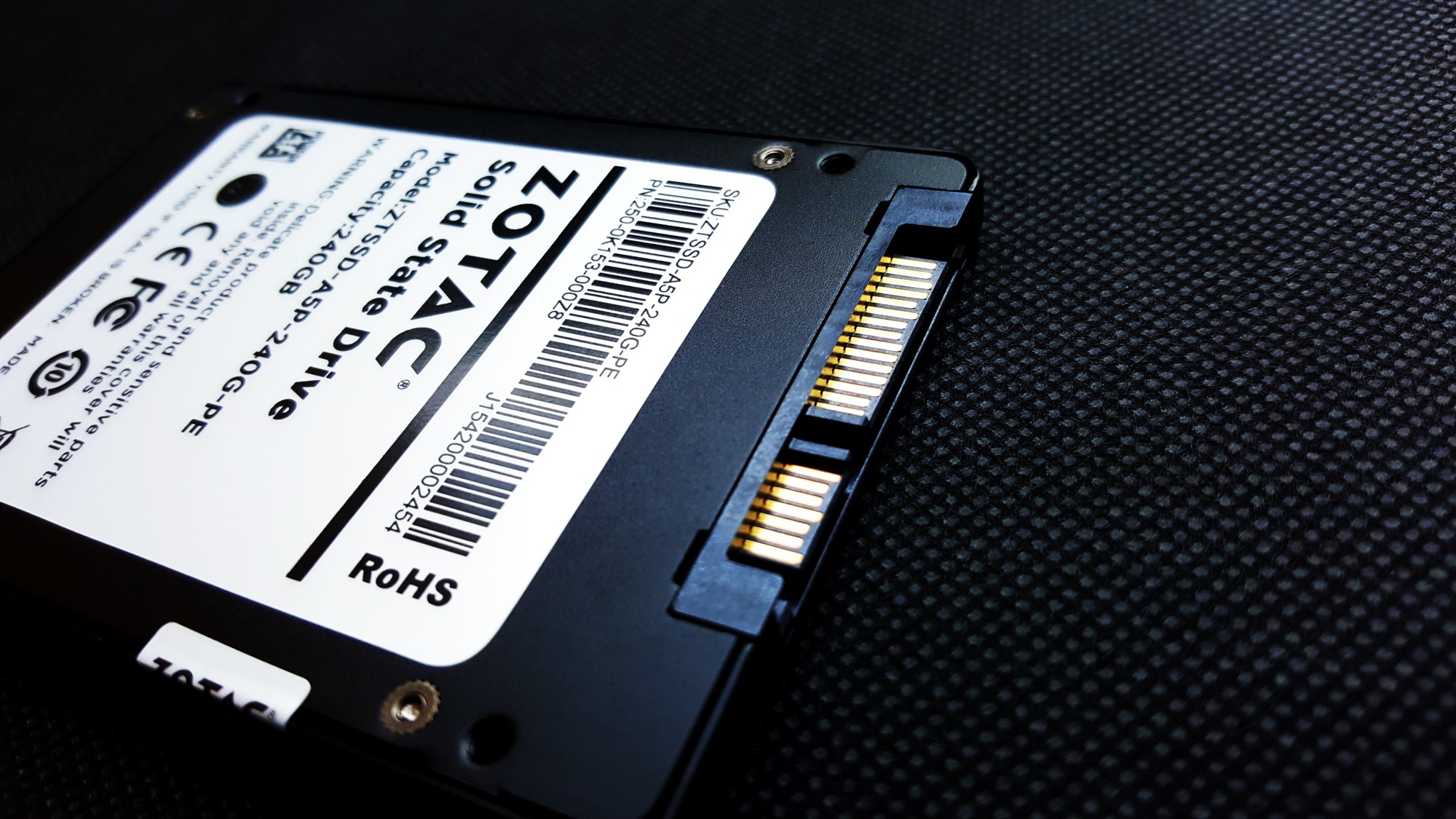 8- Zotac 240 GB Premium Edition SSD SATA