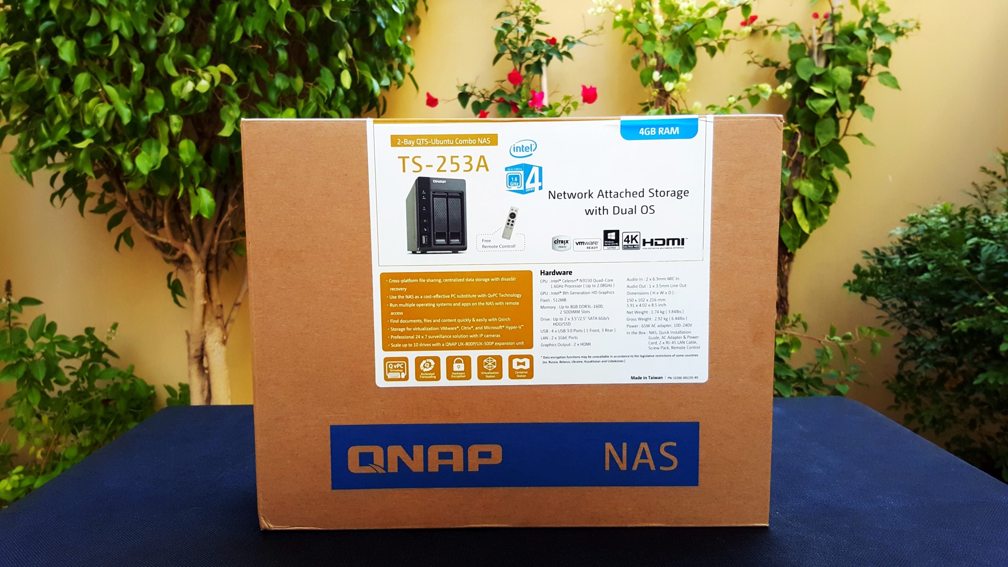 1-QNAP TS-253A Box Front