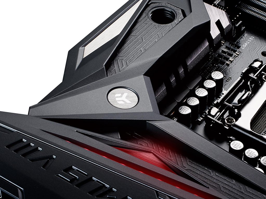 ASUS-ROG-Maximus-VIII-Formula-04
