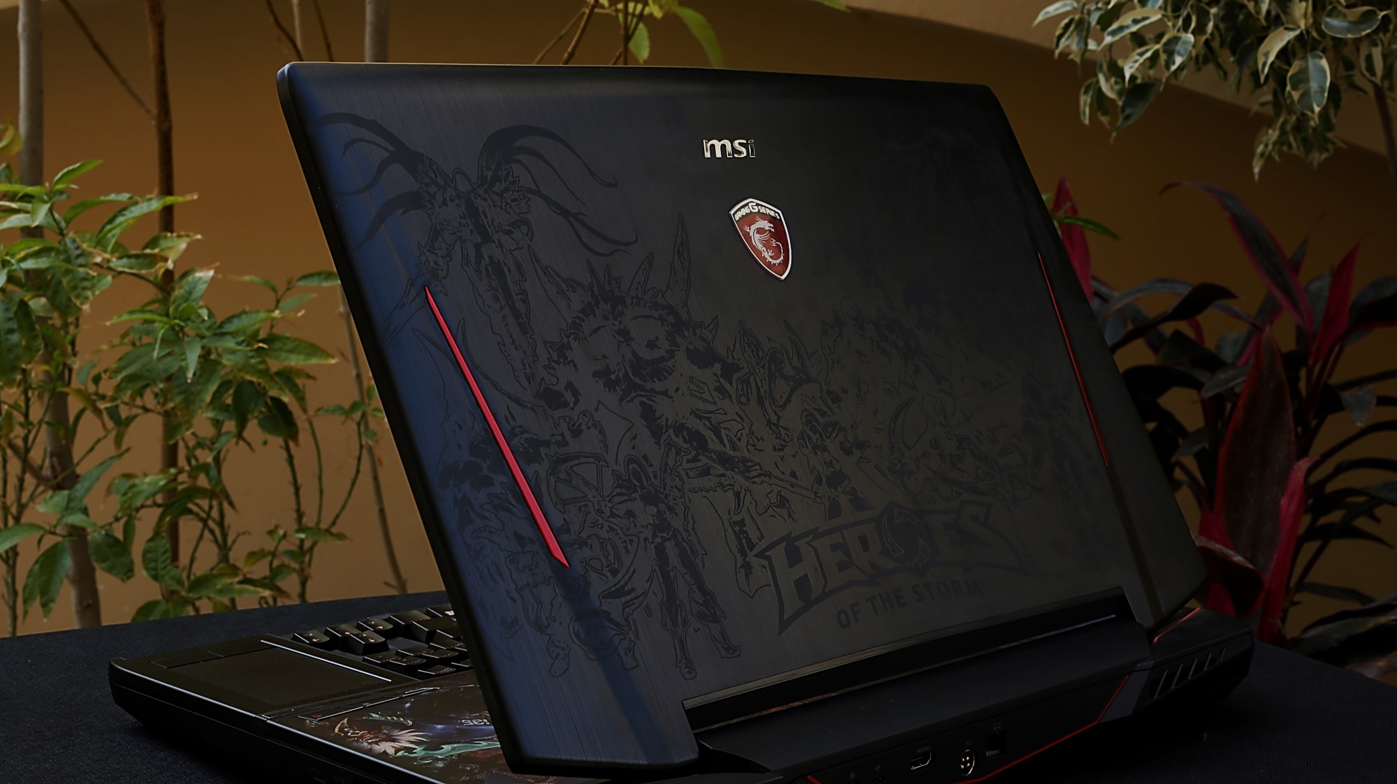 1--MSI GT80S 6QE Titan SLI Back