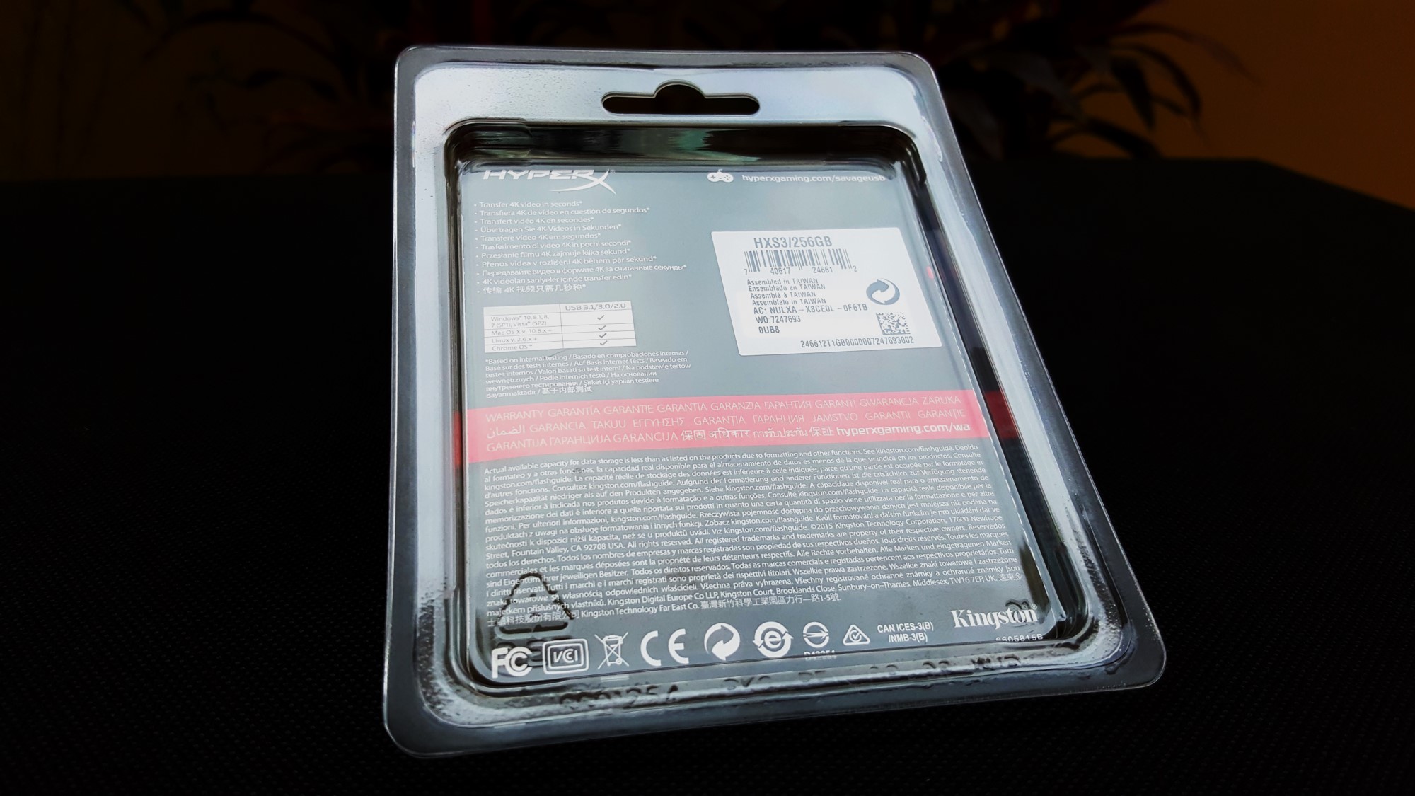 3-Kingston HyperX Savage USB 3.1 Gen 1 Box Back