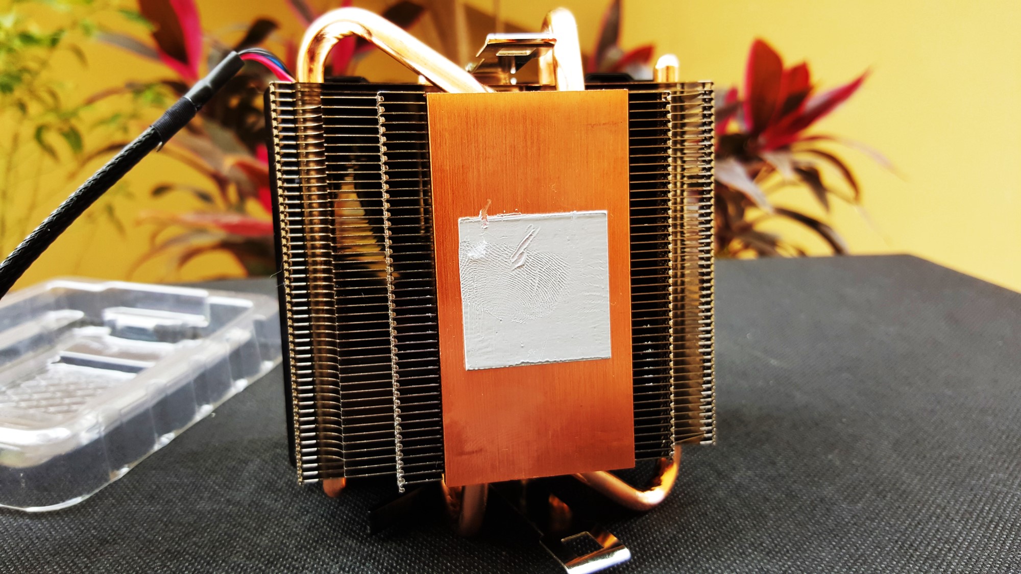 8-AMD FX 8370 With Wraith Cooler Fan Downside