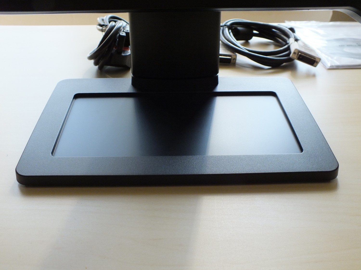 8-BenQ XL2411Z On Stand