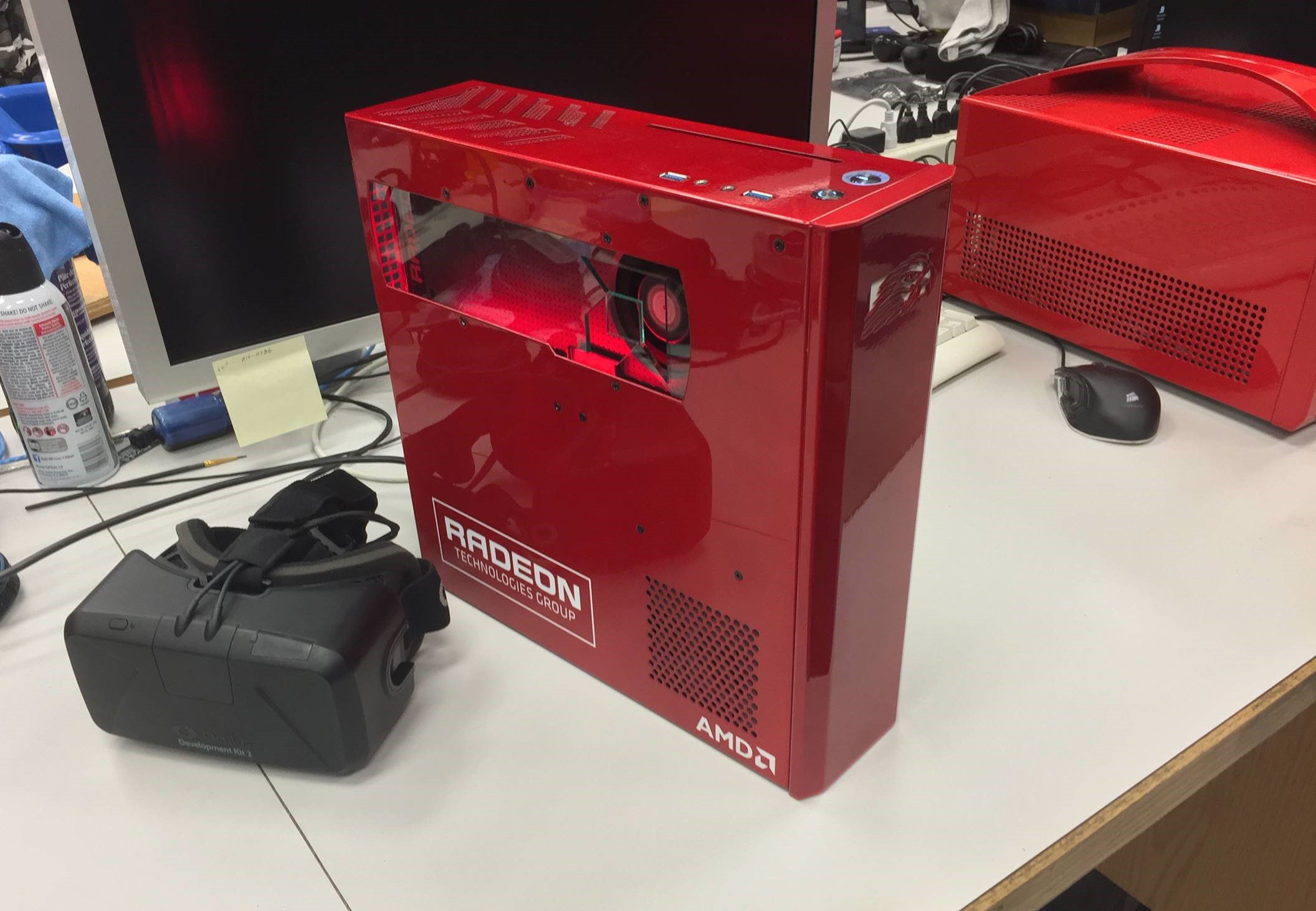 AMD-Radeon-R9-Fury-X2-01