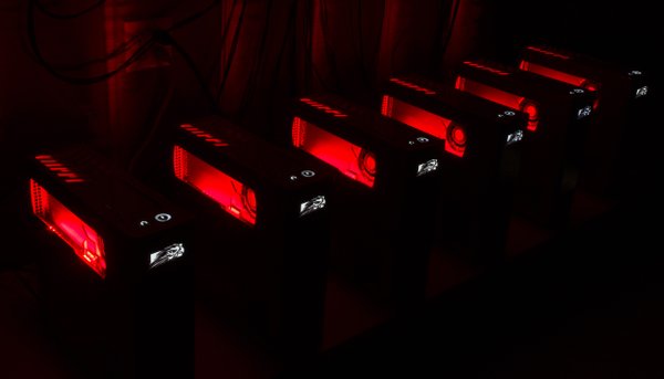 AMD-Radeon-R9-Fury-X2-03