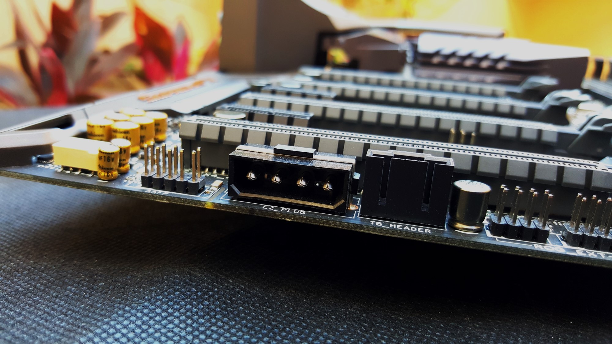 18-Asus Z170 Maximus VIII Extreme Assembly