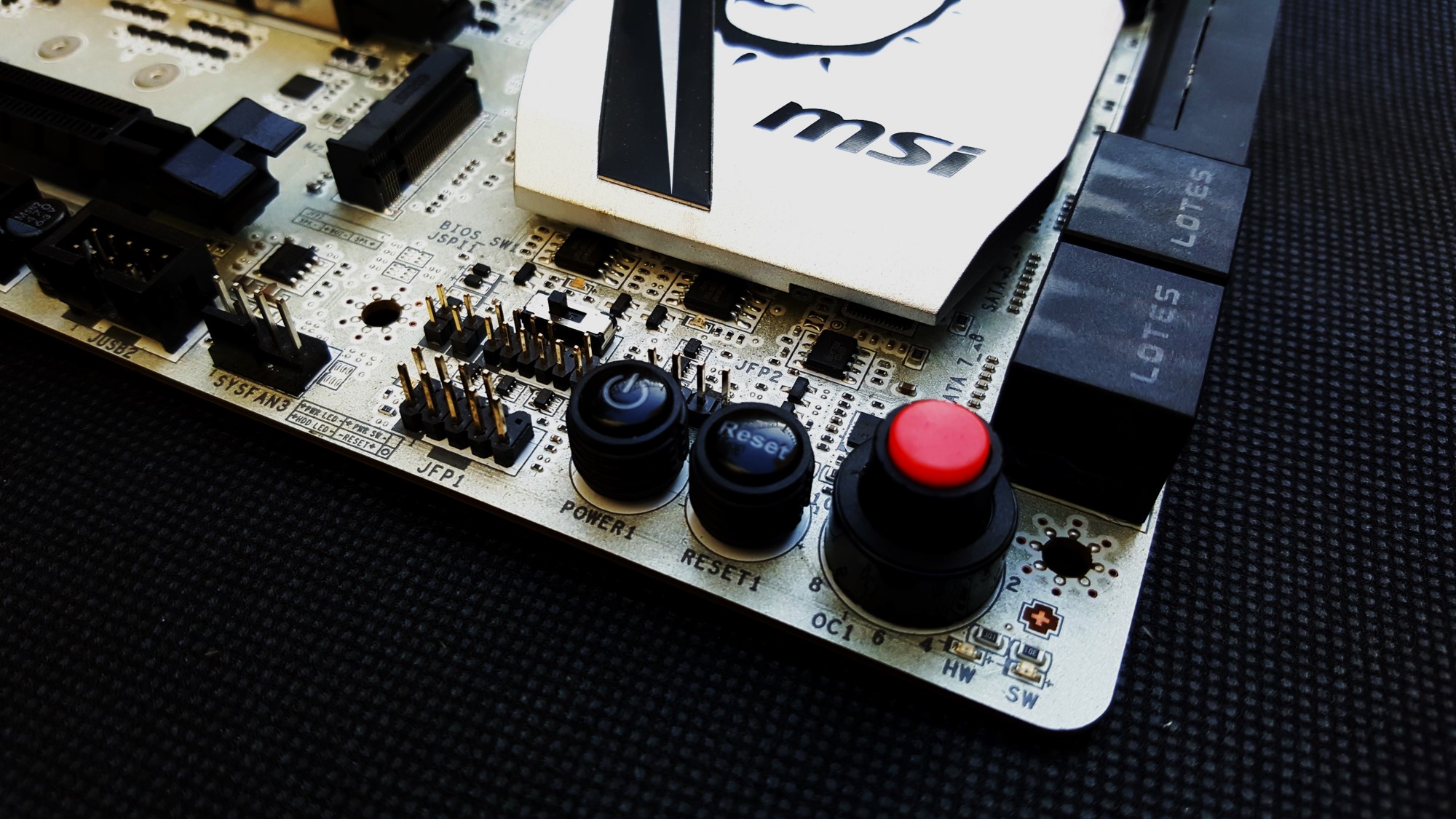12-MSI Z170 XPower Gaming Titanum Edition