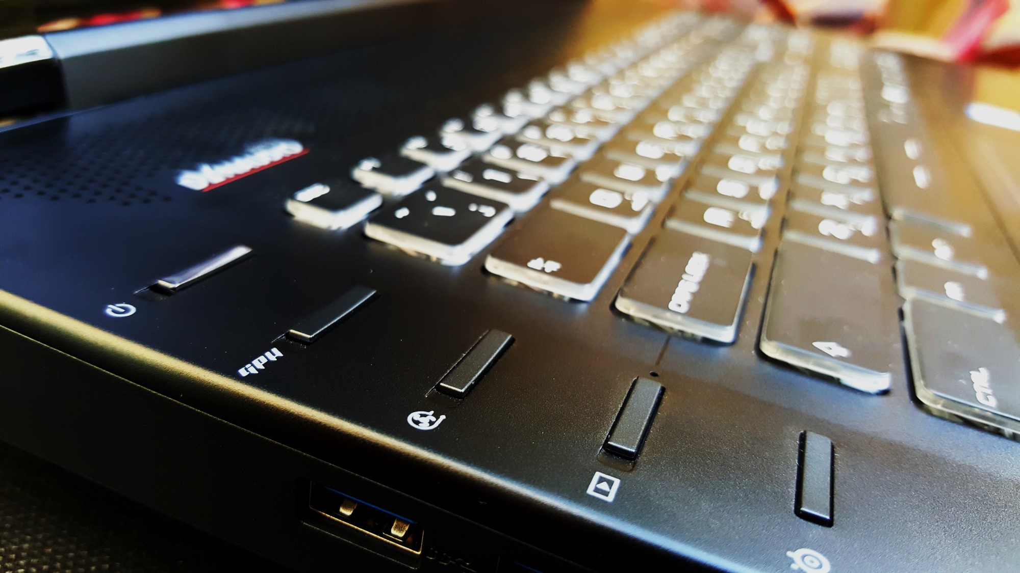 4-MSI GT72S 6QF Dominator Pro