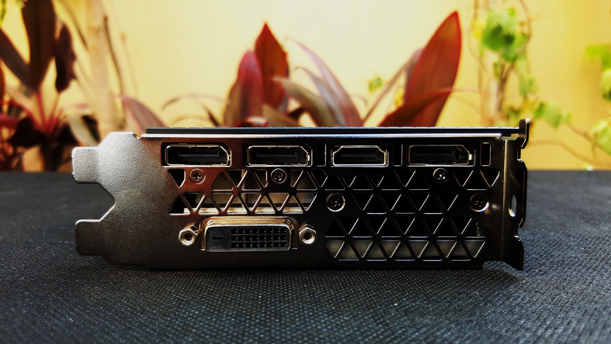 12-Nvidia Geforce GTX 1080 Founders Edition