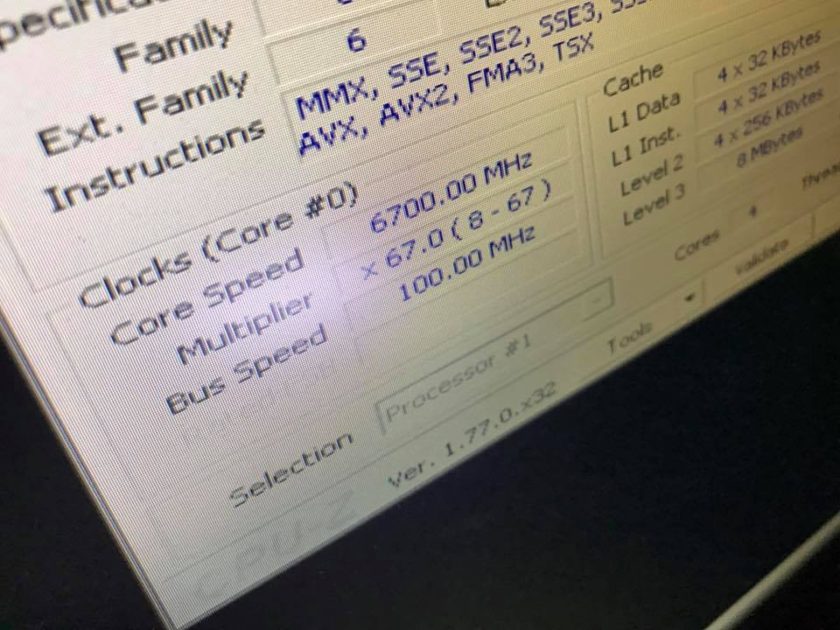 معالج إنتل i7-7700K