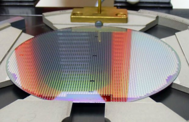 سامسونج تبدأ مرحلة الإنتاج الكمي لأول رقاقات SoC بدقة 10nm