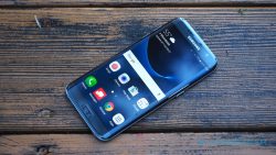 شركة سامسونج قد تطلق هاتف Samsung Galaxy S8 بشاشة بدون حواف.