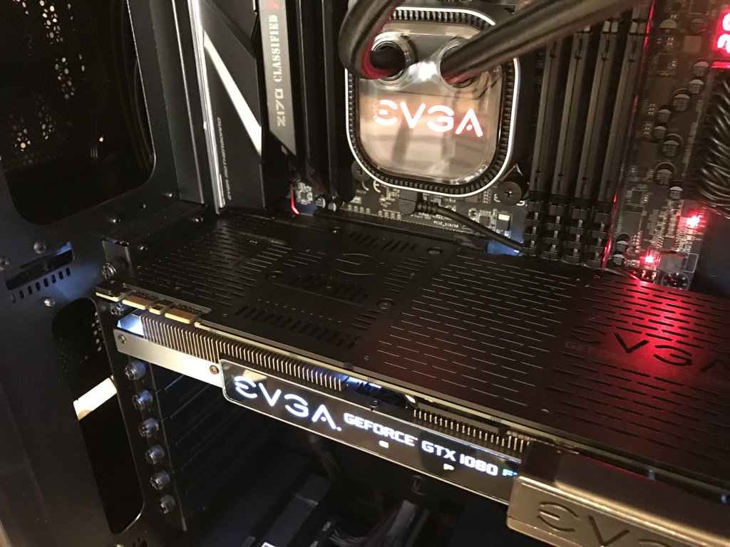 استعراض EVGA لبطاقات GTX 1080/1070 FTW2 بمشتت iCX
