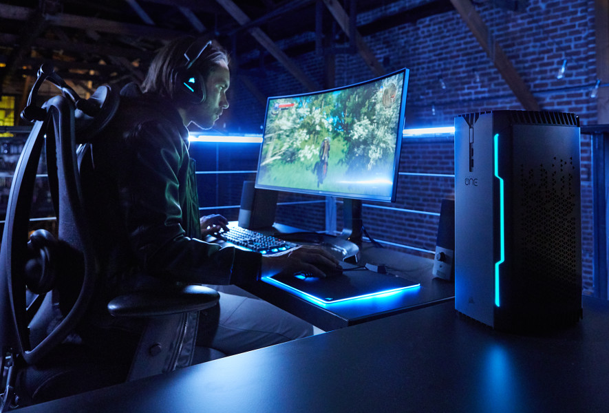 حاسوب Corsair One
