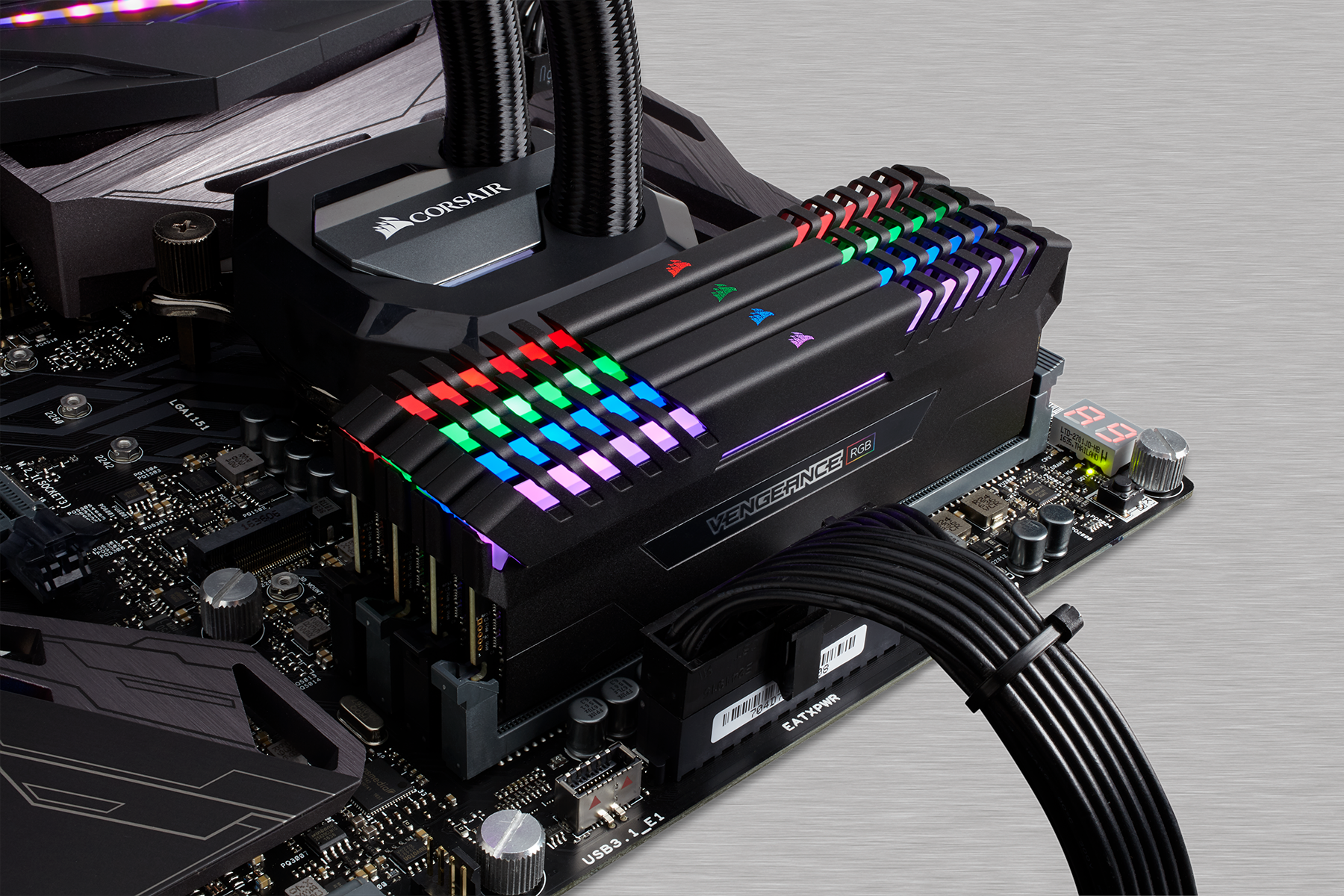 وأخيراً ذاكرة Corsair Vengeance RGB DDR4 أصبحت متوفرة في الأسواق