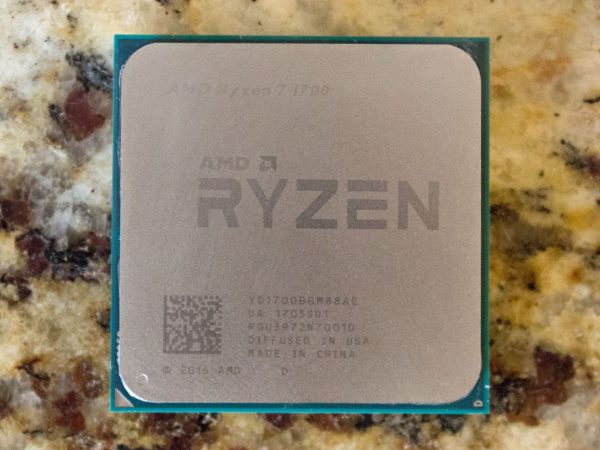 بحركة غير متوقعة..AMD تخفض أسعار معالجات RYZEN 7 1700/1700X