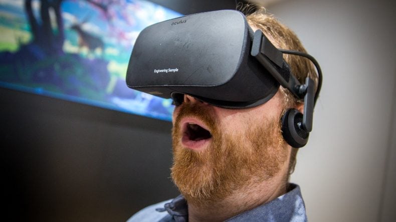 نظارات الواقع الافتراضي VR تؤدى بوفاة شخص روسى