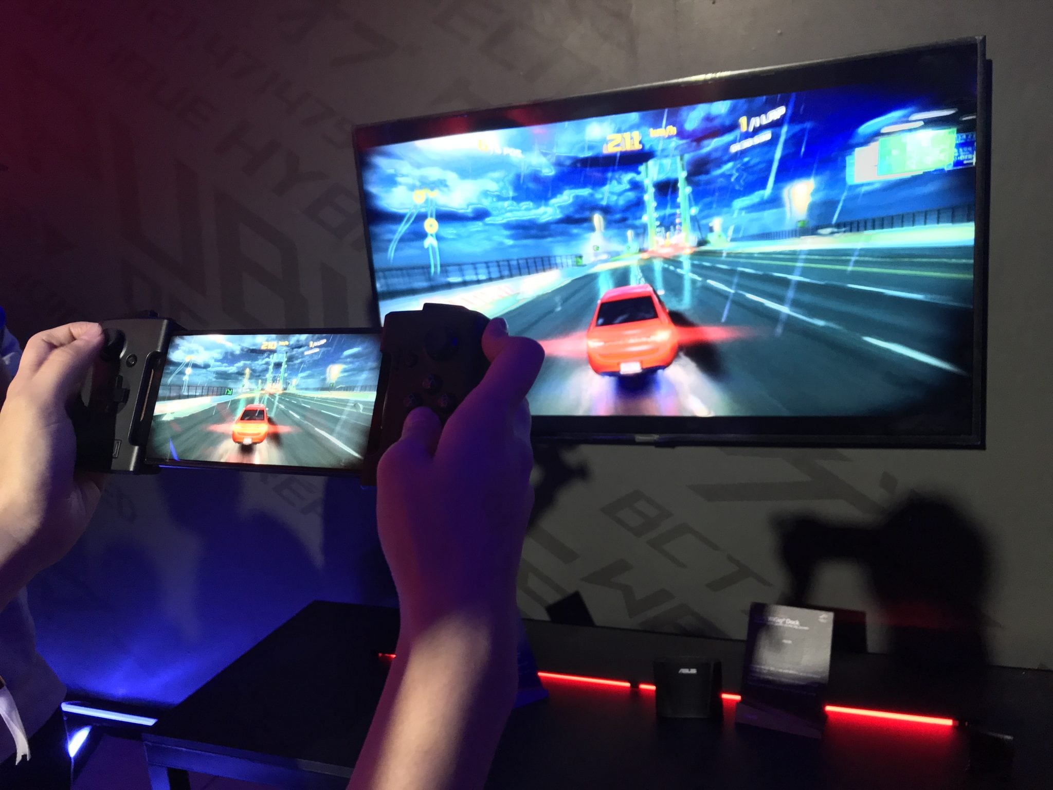 معرض Computex18: استعراض عضلات قوي من ASUS ROG..تعرف على أبرز المنتجات معرض Computex18: استعراض عضلات قوي من ASUS ROG..تعرف على أبرز المنتجات
