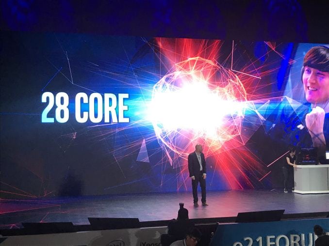 معرض Computex18: إنتل تثير الجميع بمعالج Cascade Lake-X مع 28 نواة ويعمل بتردد 5GHz!!