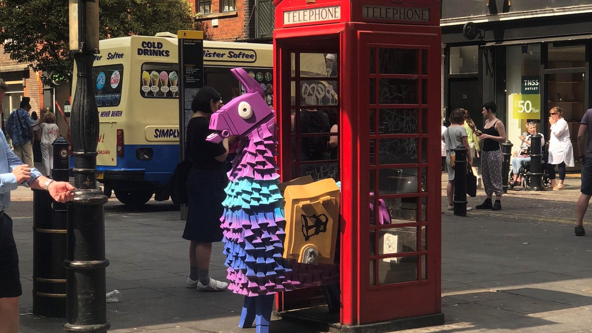 Llama in London