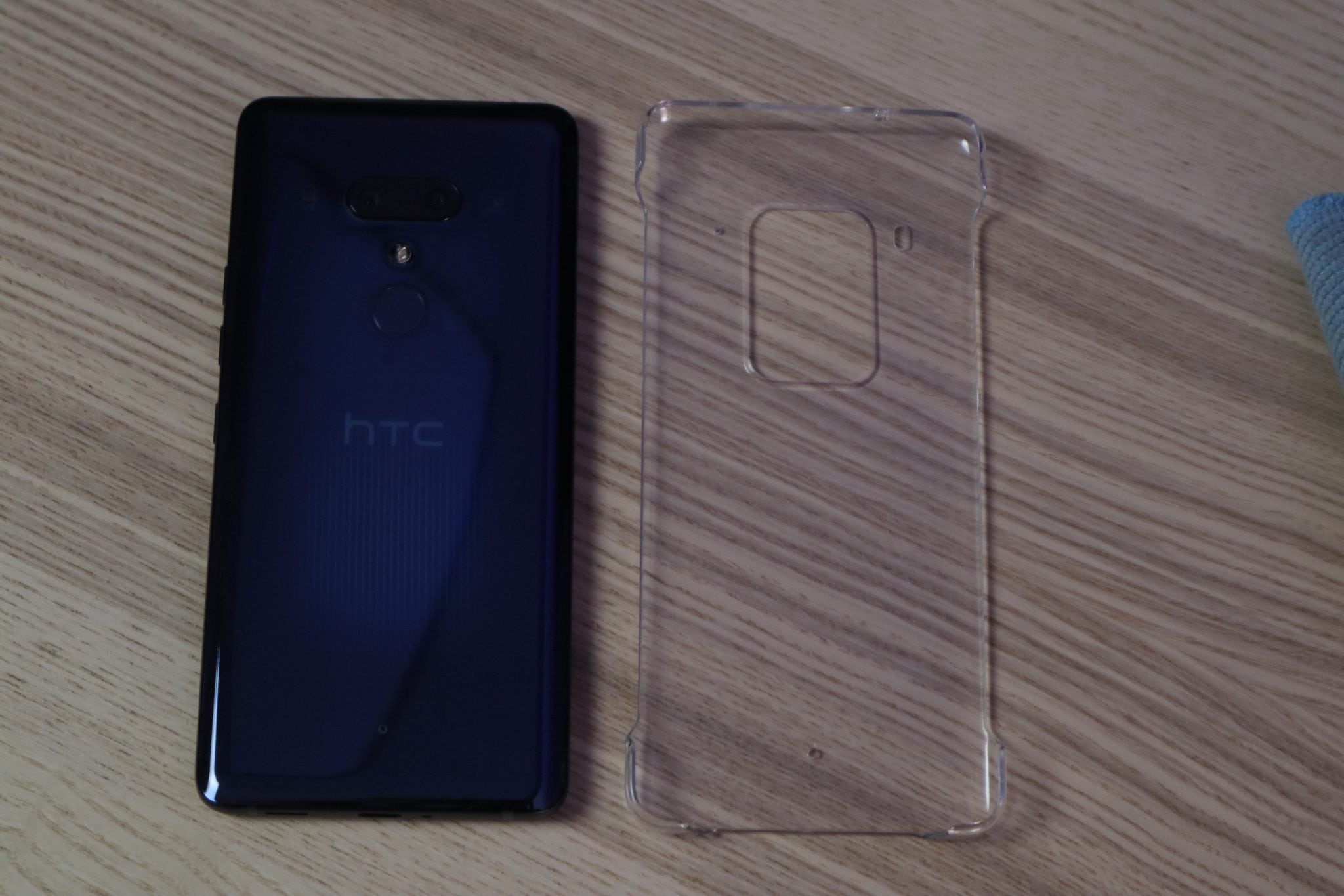 HTC U12 Plus (31)