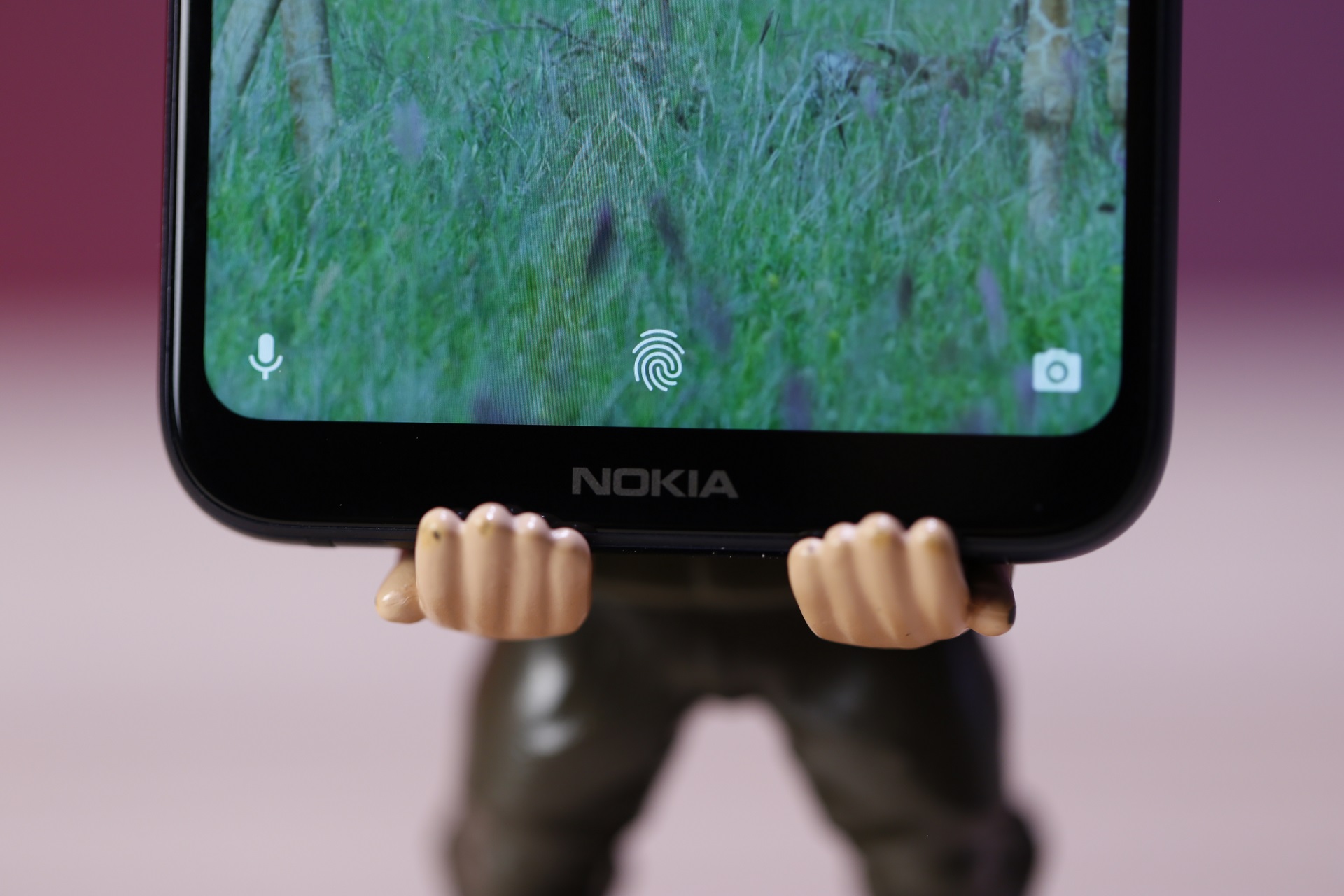 مراجعة هاتف Nokia 6.1 Plus (X6) من الفئة الاقتصادية - التصميم والشاشة
