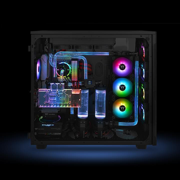 حل ذكي من Thermaltake لجعل أي نوع من ذواكرك العشوائية تضيء بإضاءة RGB!