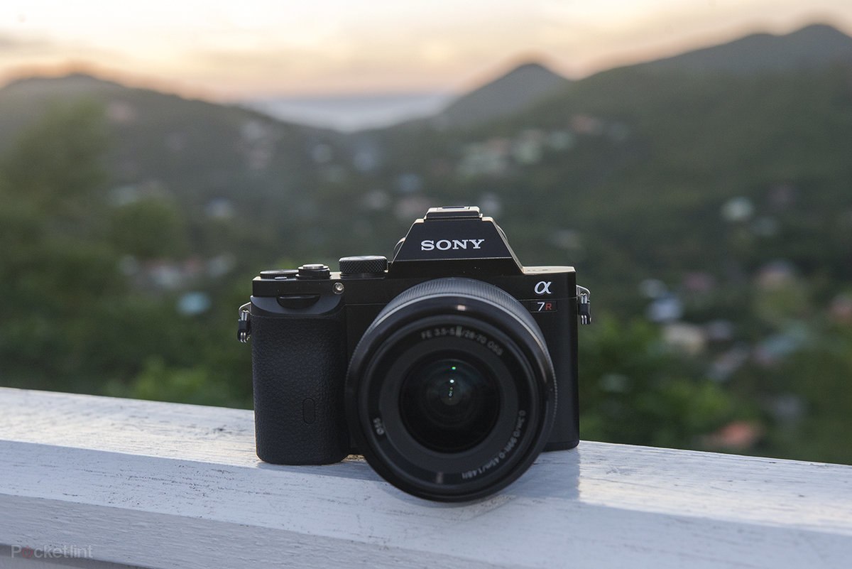 CES Camera Nikon Fujifilm Sony