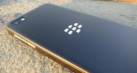 5-inch-blackberry-coming-later-this-year-logo