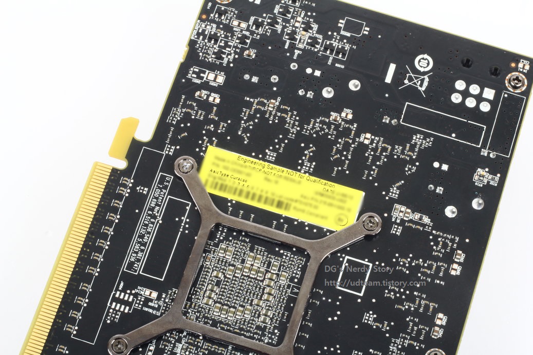 AMD-Radeon-R7-260-Curacao-PRO-1