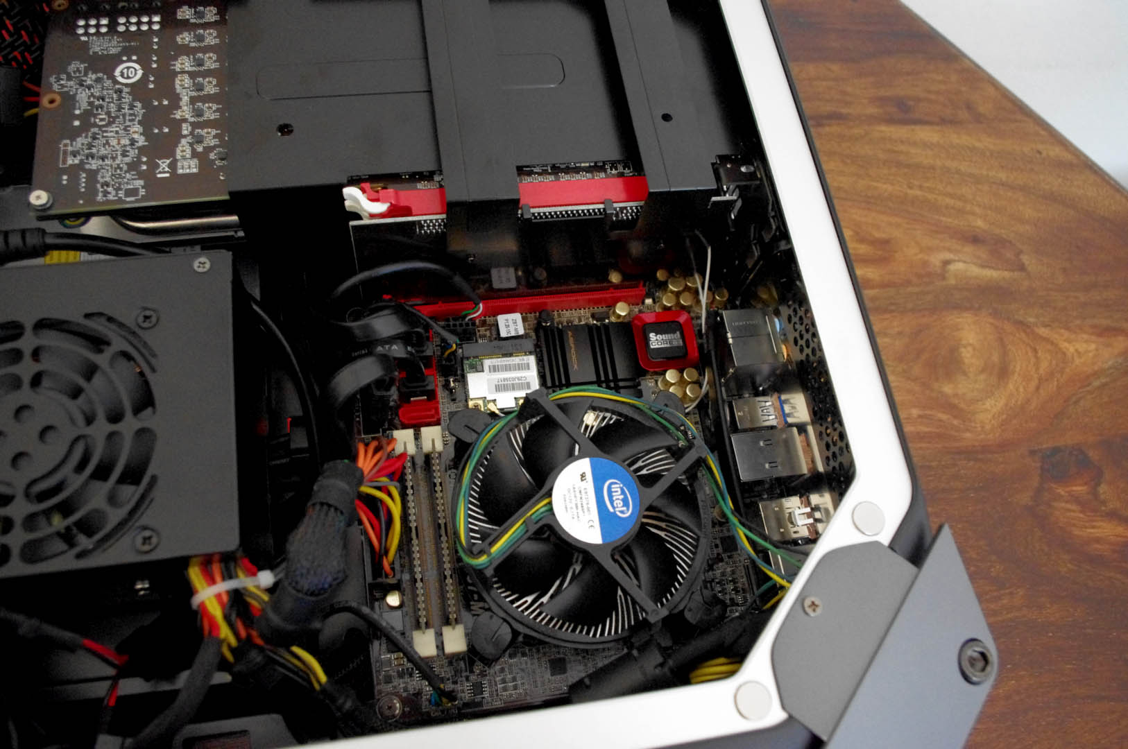 ASRock-M8-Gaming-08