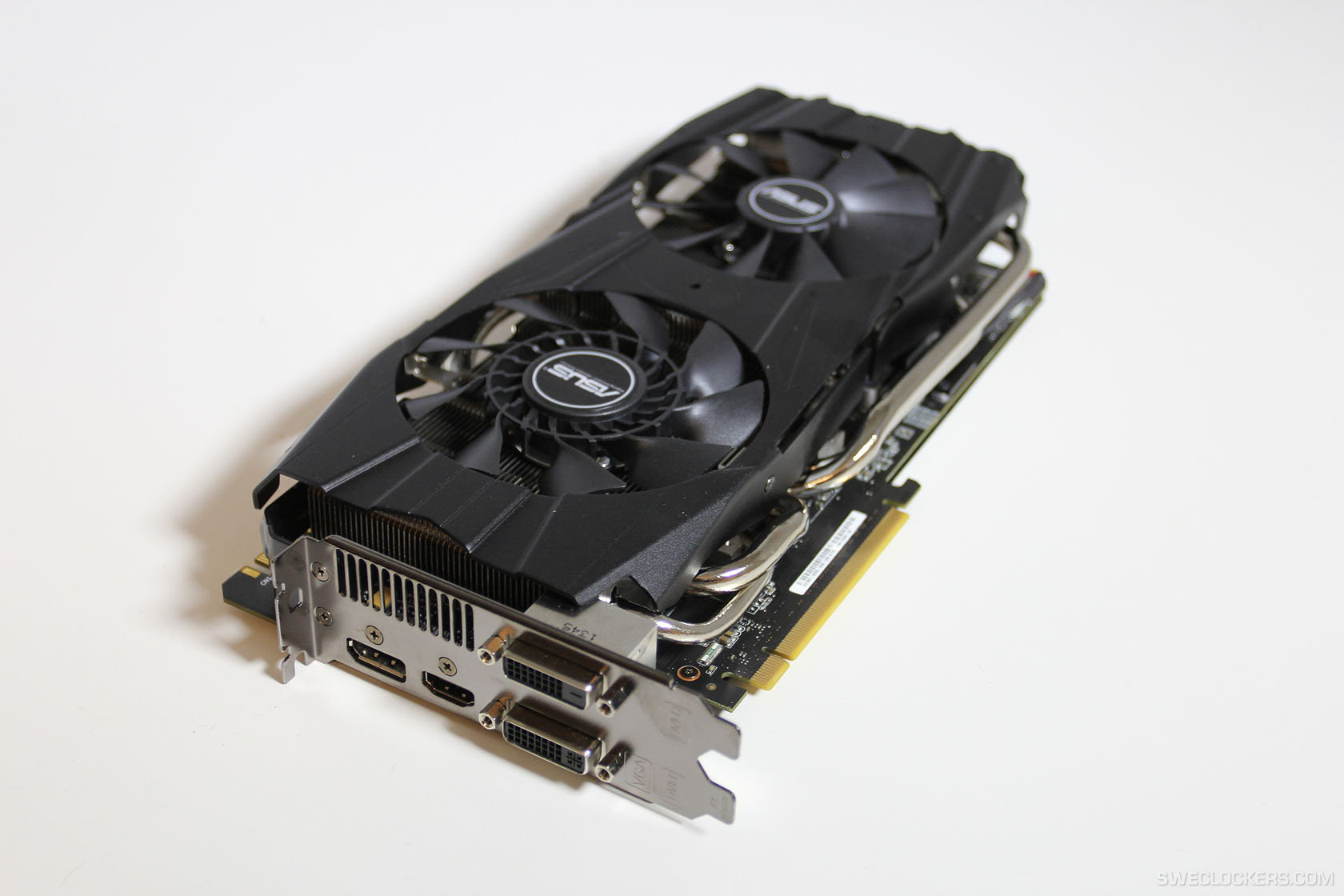 ASUS-GTX-780-Ti-DirectCU-II-02