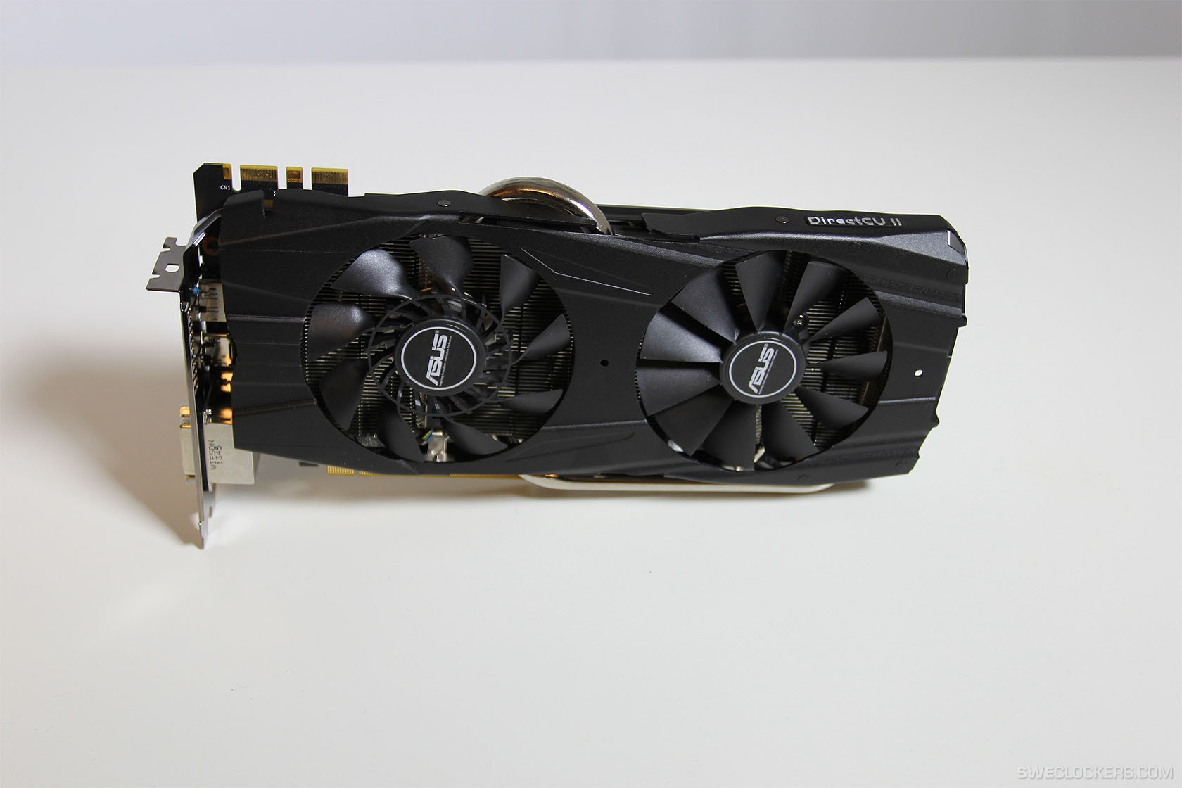 ASUS-GTX-780-Ti-DirectCU-II-06