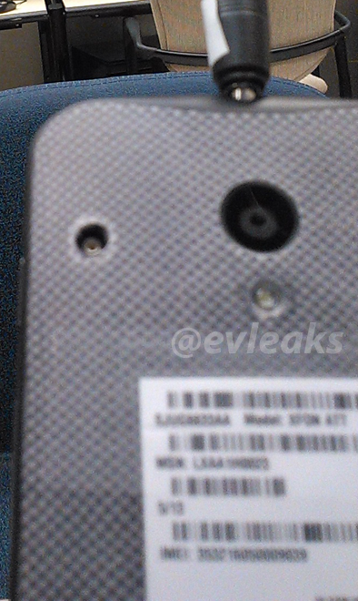 Alleged-First-Photos-of-Motorola-s-X-Phone-Emerge-3