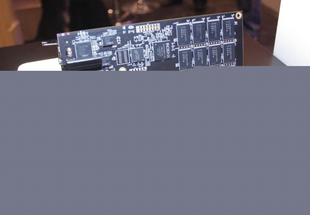 CES-2013-OCZ-s-Respectable-Vector-PCI-Express-SSD-3