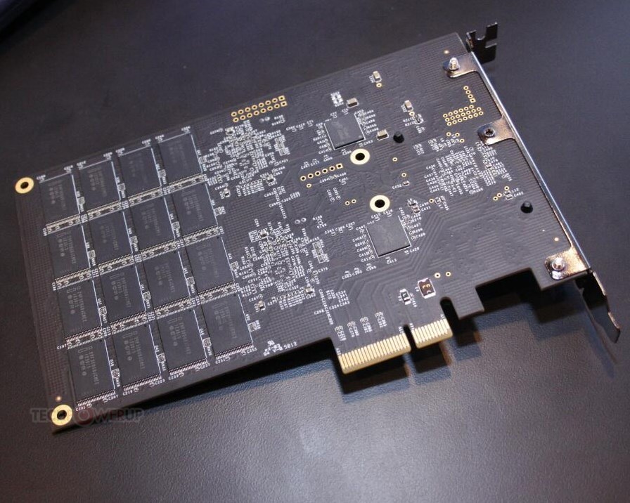 CES-2013-OCZ-s-Respectable-Vector-PCI-Express-SSD-4