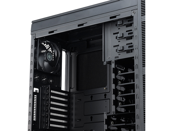 Cooler-Master-Silencio-652S-Case-06