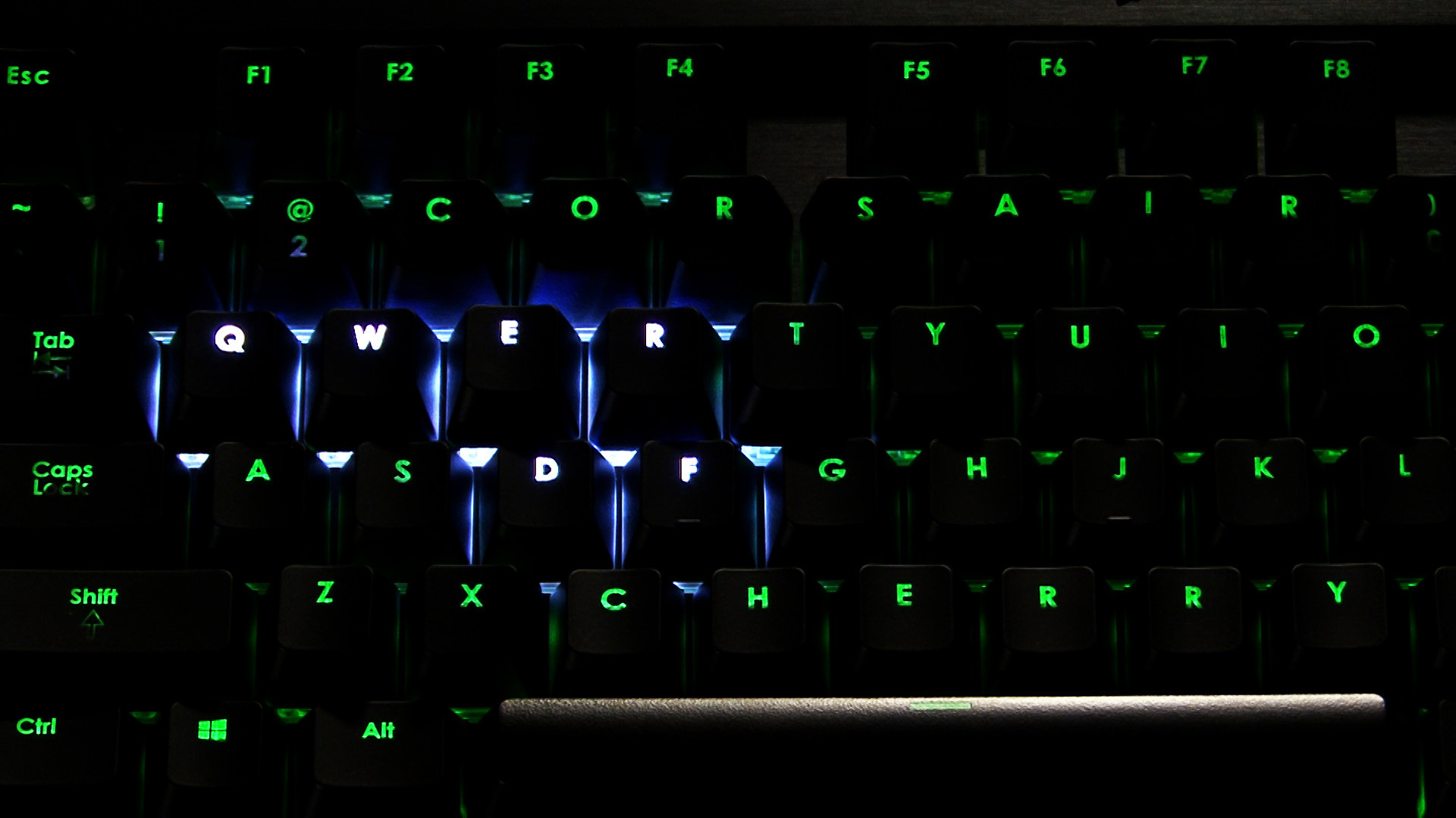 Corsair-Gaming-Mechanical-Keyboard-06