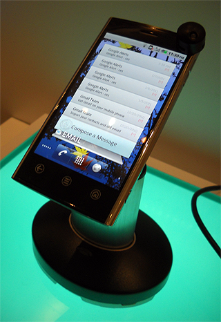 CES 2011: أعلنت Dell في معرض CES عن هاتفها Venue