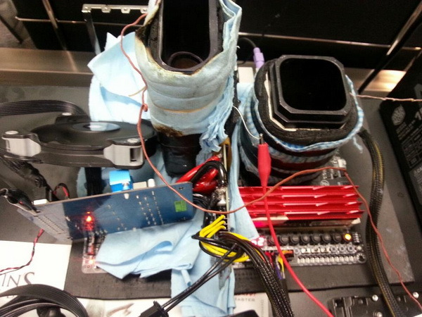 GIGABYTE-Shows-Off-G-Power-Accessory-for-GeForce-GTX-TITAN-03