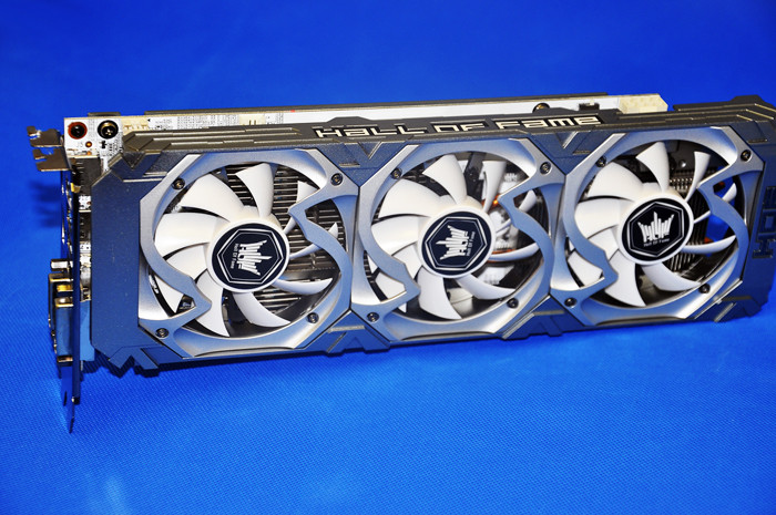Galaxy-GTX-750-Ti-HOF-03